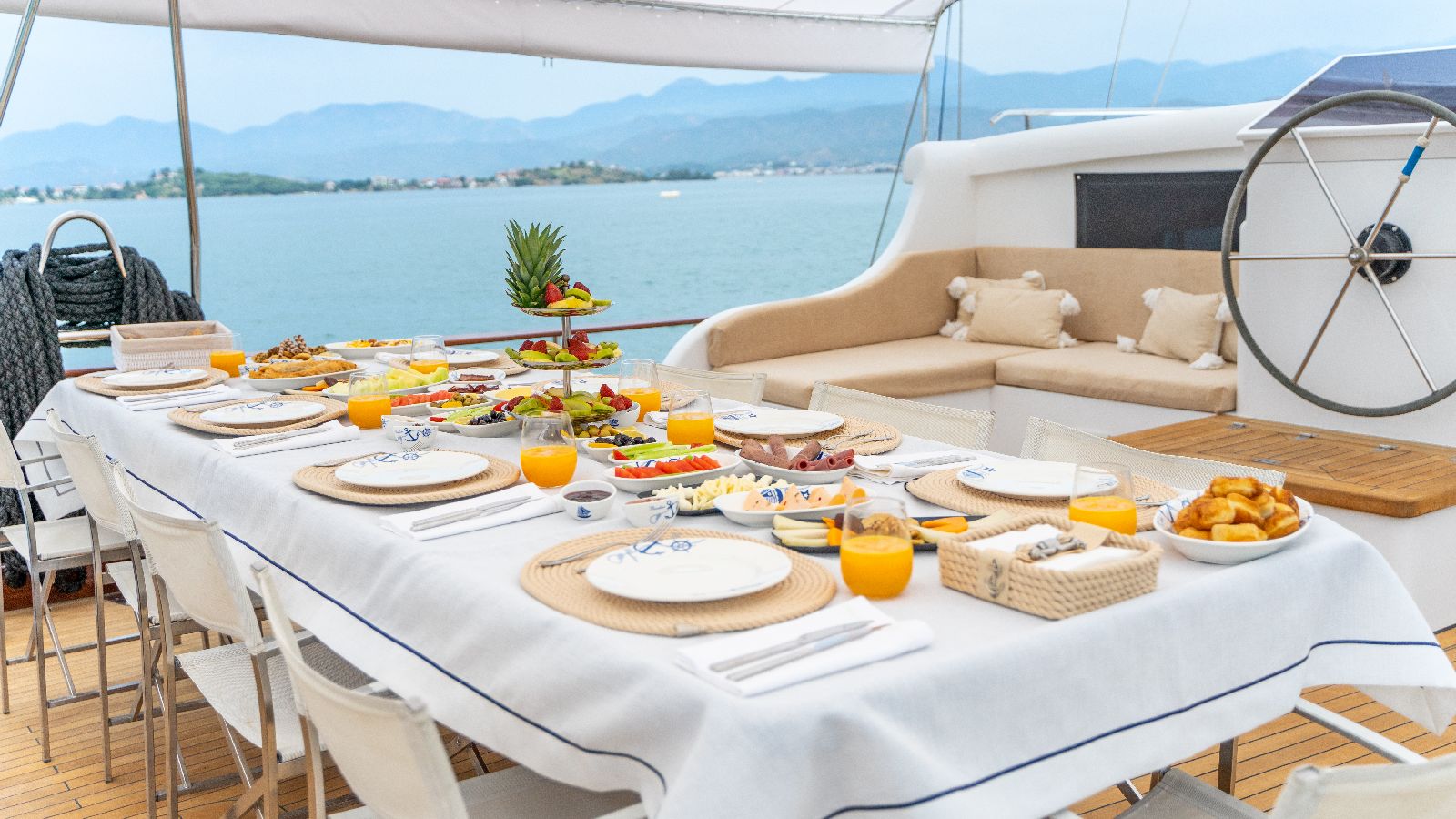 Outdoor breakfast on board the Happy Days gulet in Turkey