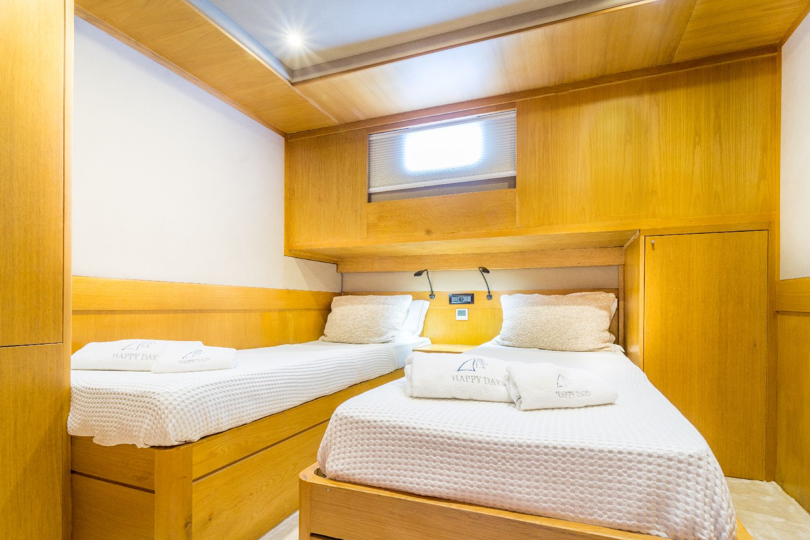 Twin cabin on board the Happy Days gulet in Turkey