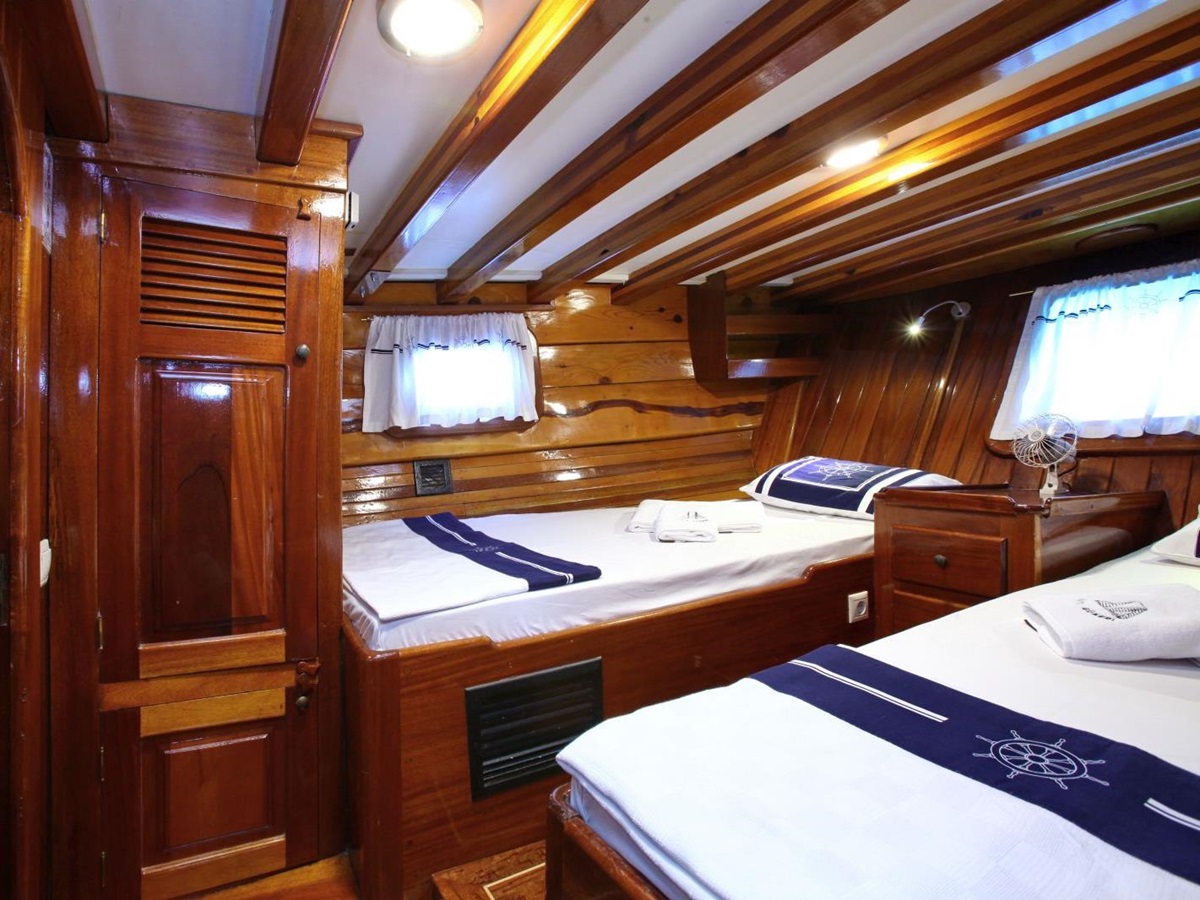 A cabin on Kaya Guneri II