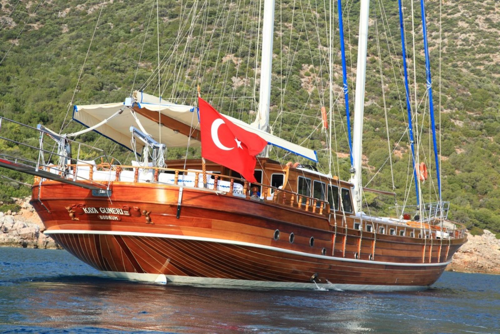 Kaya Guneri III exploring the coastline of Turkey