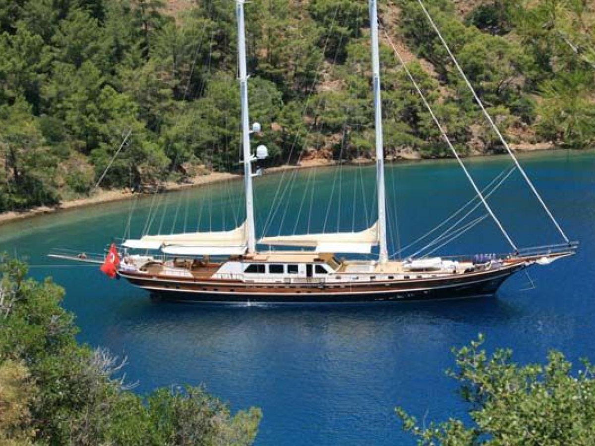 Exterior view of luxury gulet Kaya Guneri IV in a bay