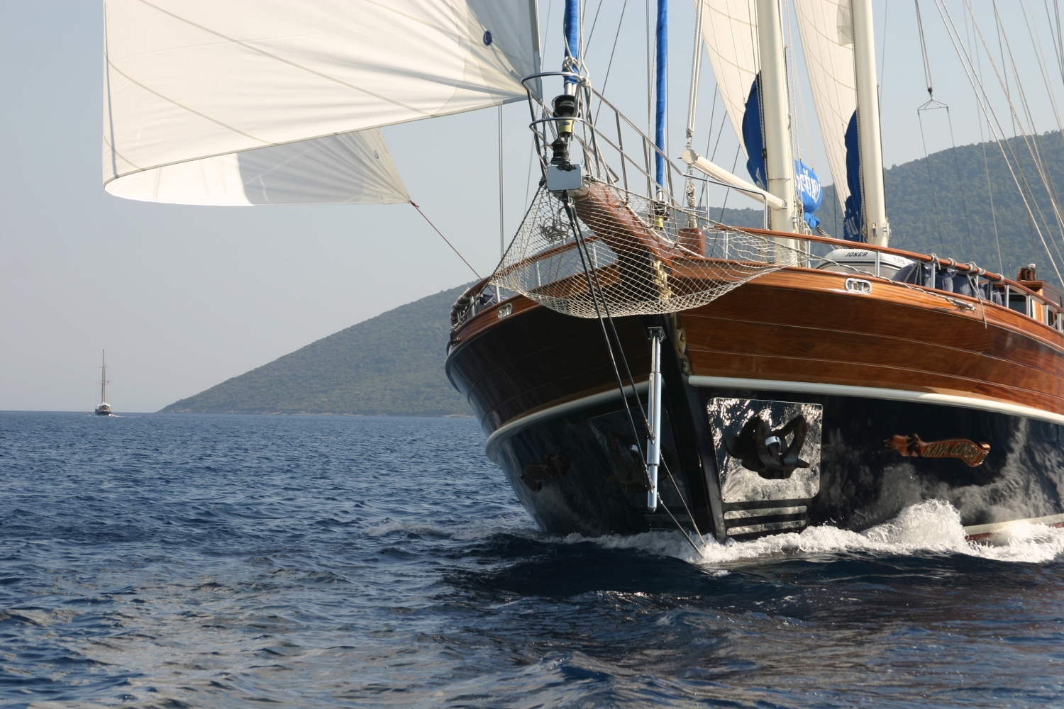 Kaya Guneri IV sailing