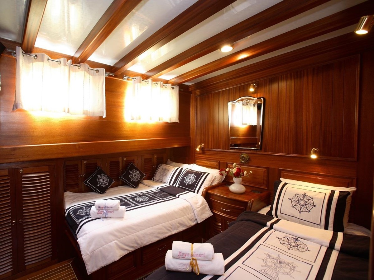 Twin cabin for Kaya Guneri IV