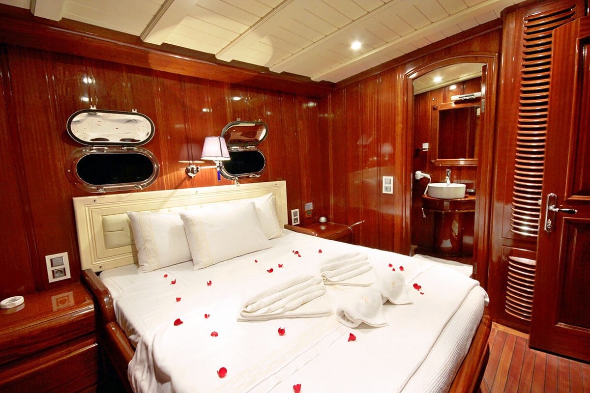 Double cabin onboard Kaya Guneri Plus in Turkey