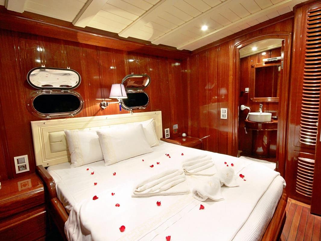 Double cabin onboard Kaya Guneri Plus in Turkey
