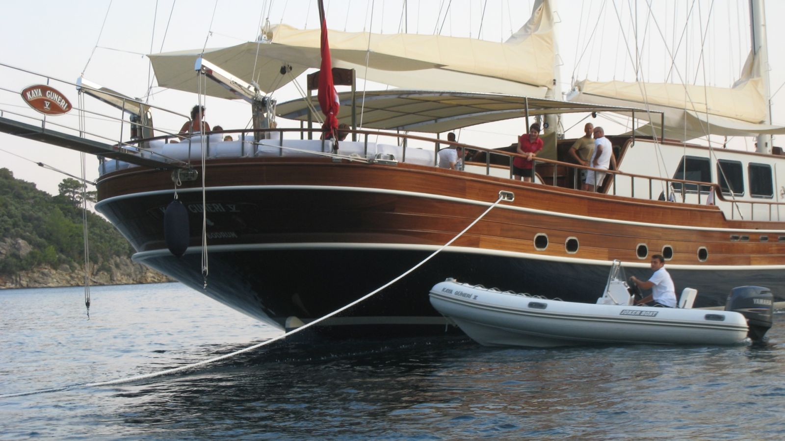Kaya Guneri V and her dinghy