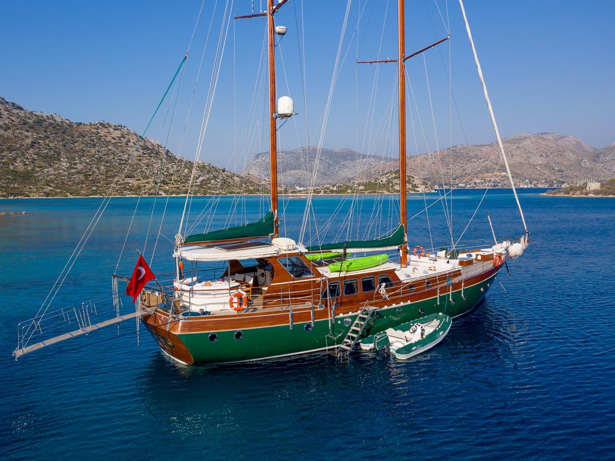 Exterior view of the Lady Freya luxury gulet in Turkey
