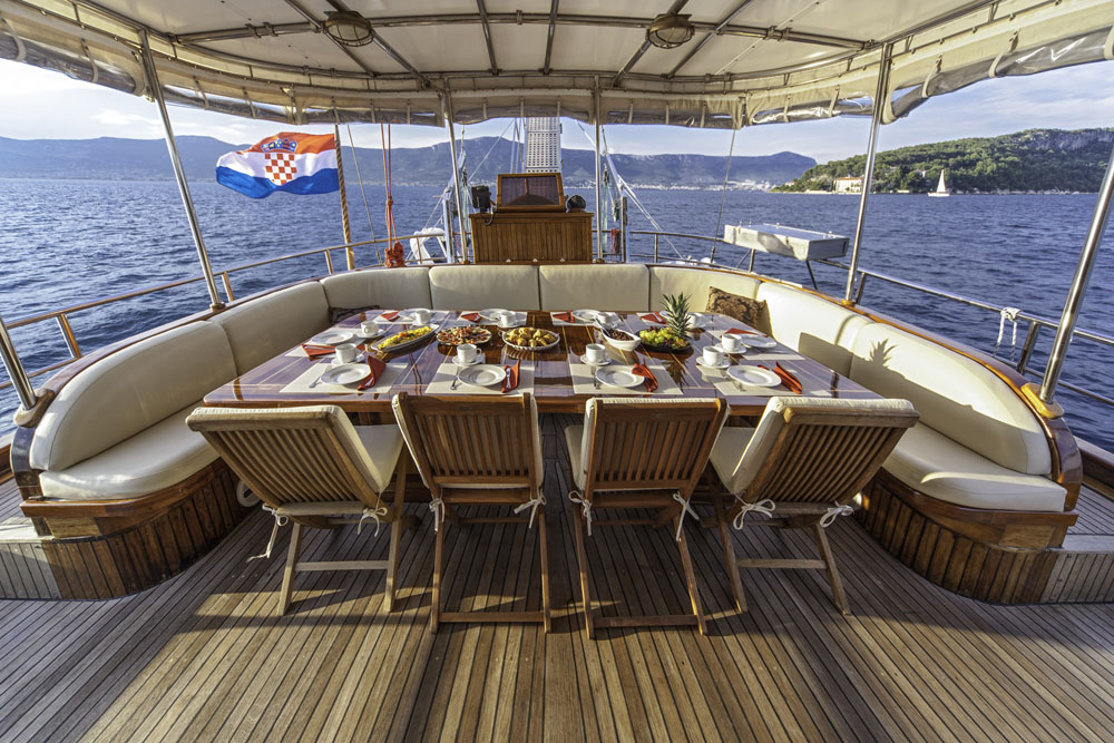Al fresco dining on the deck of the Libra gulet in Croatia