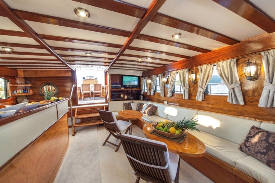 Salon living area on board the Libra gulet in Croatia