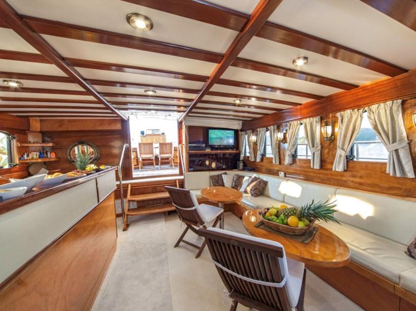Salon living area on board the Libra gulet in Croatia