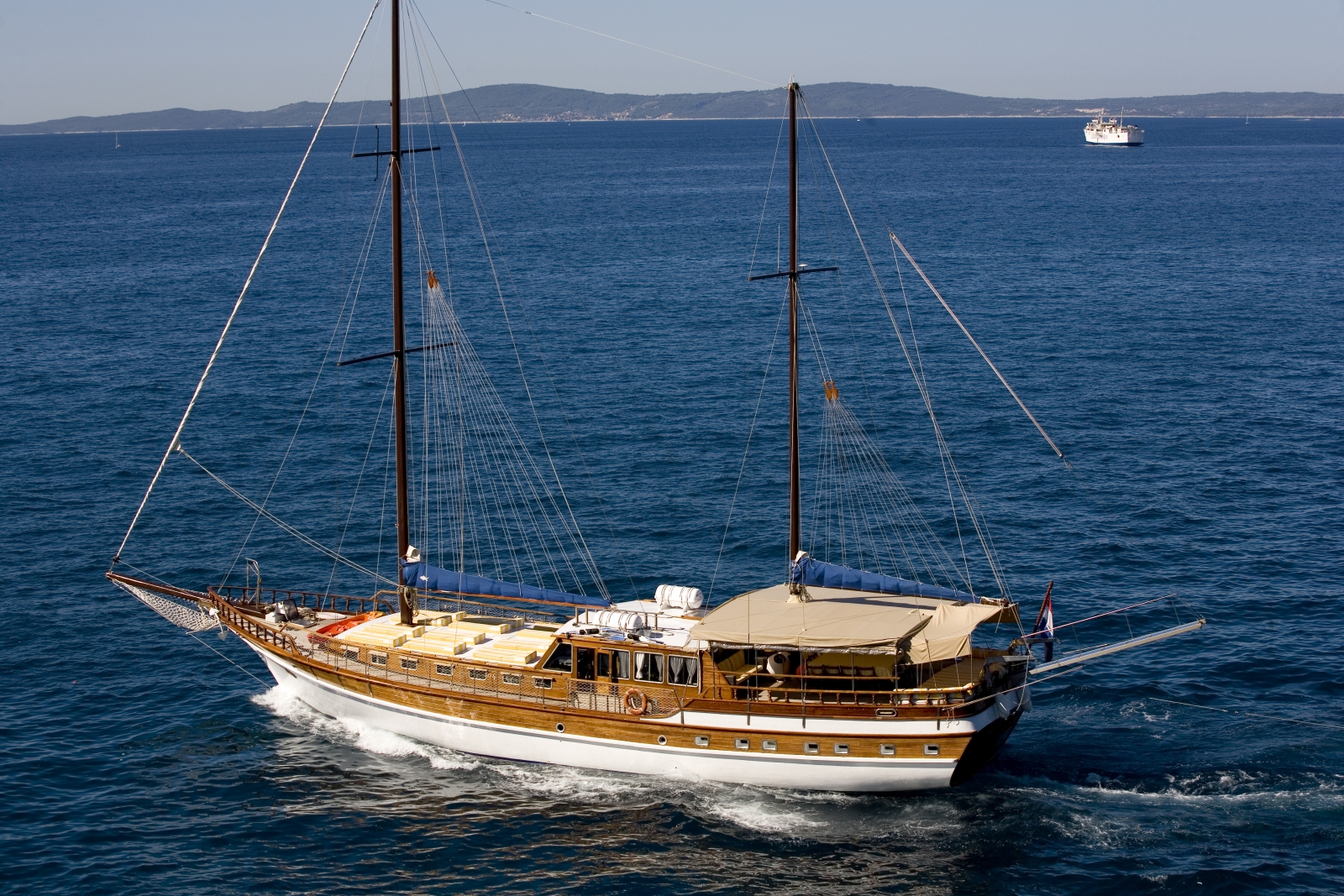 The Croatian gulet Linda sailing through Adriatic waters