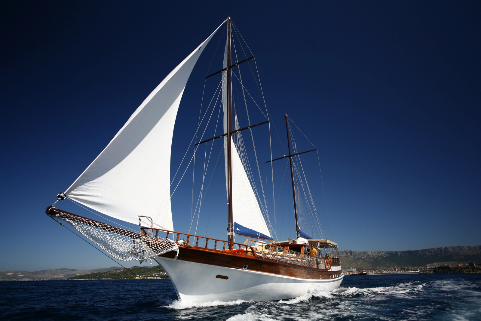 The gulet Linda sailing along the Croatian coastline