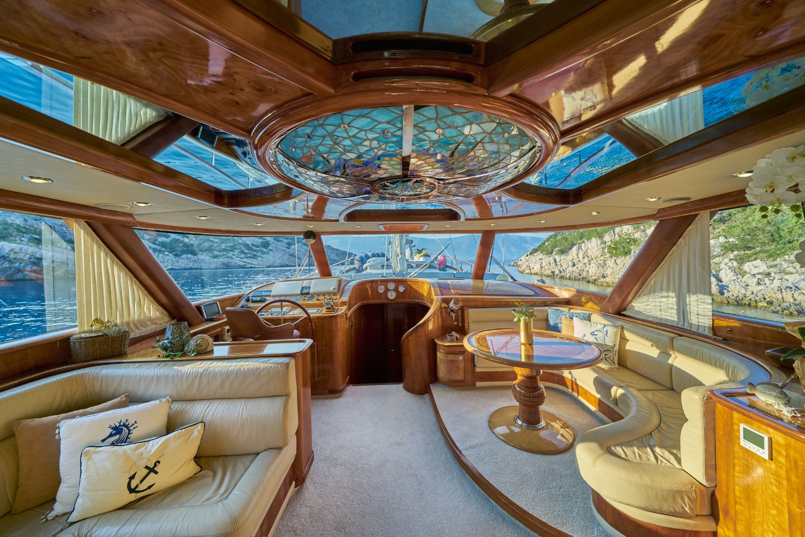 Helm room and living area onboard the Lotus gulet in Croatia