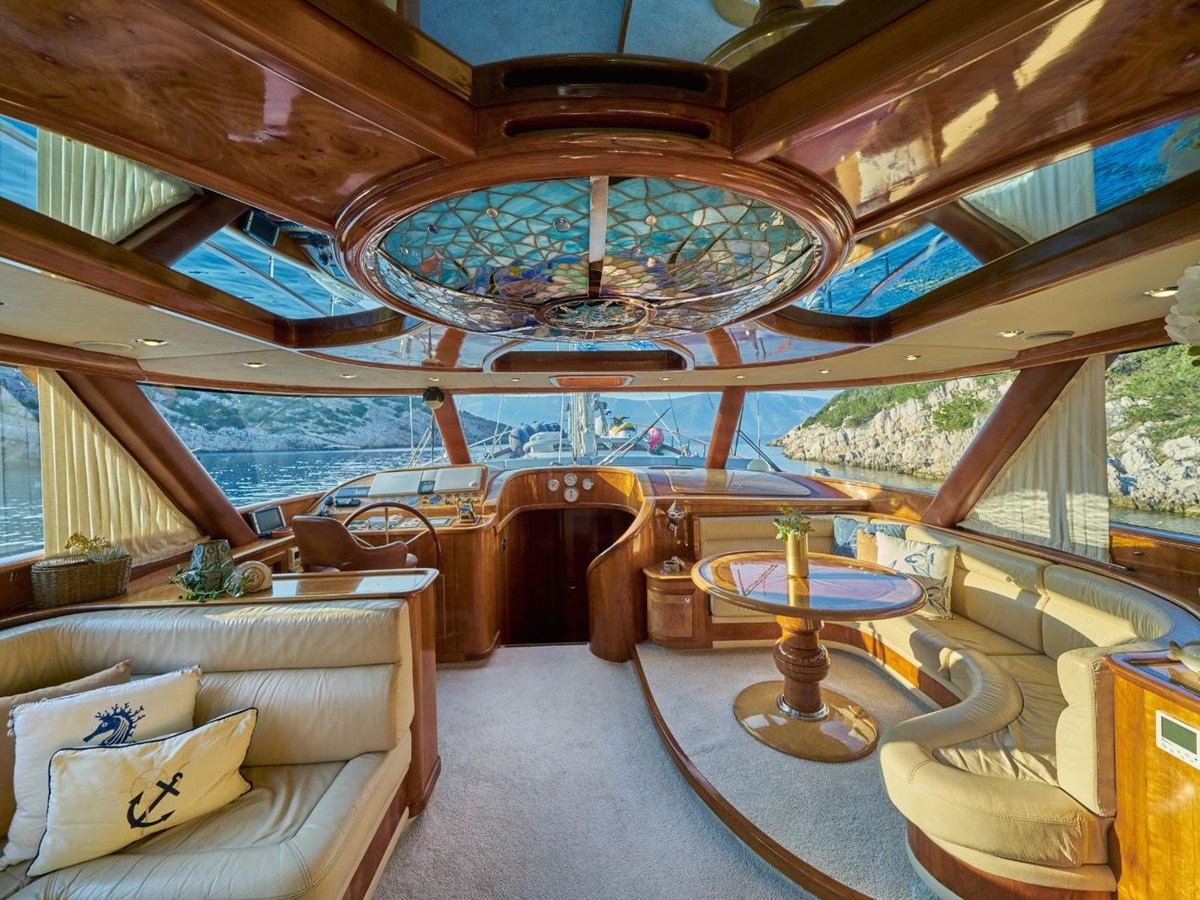 Helm room and living area onboard the Lotus gulet in Croatia