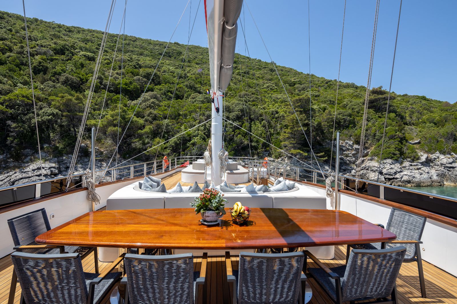 Alfresco dining onboard the Love Story gulet in Croatia