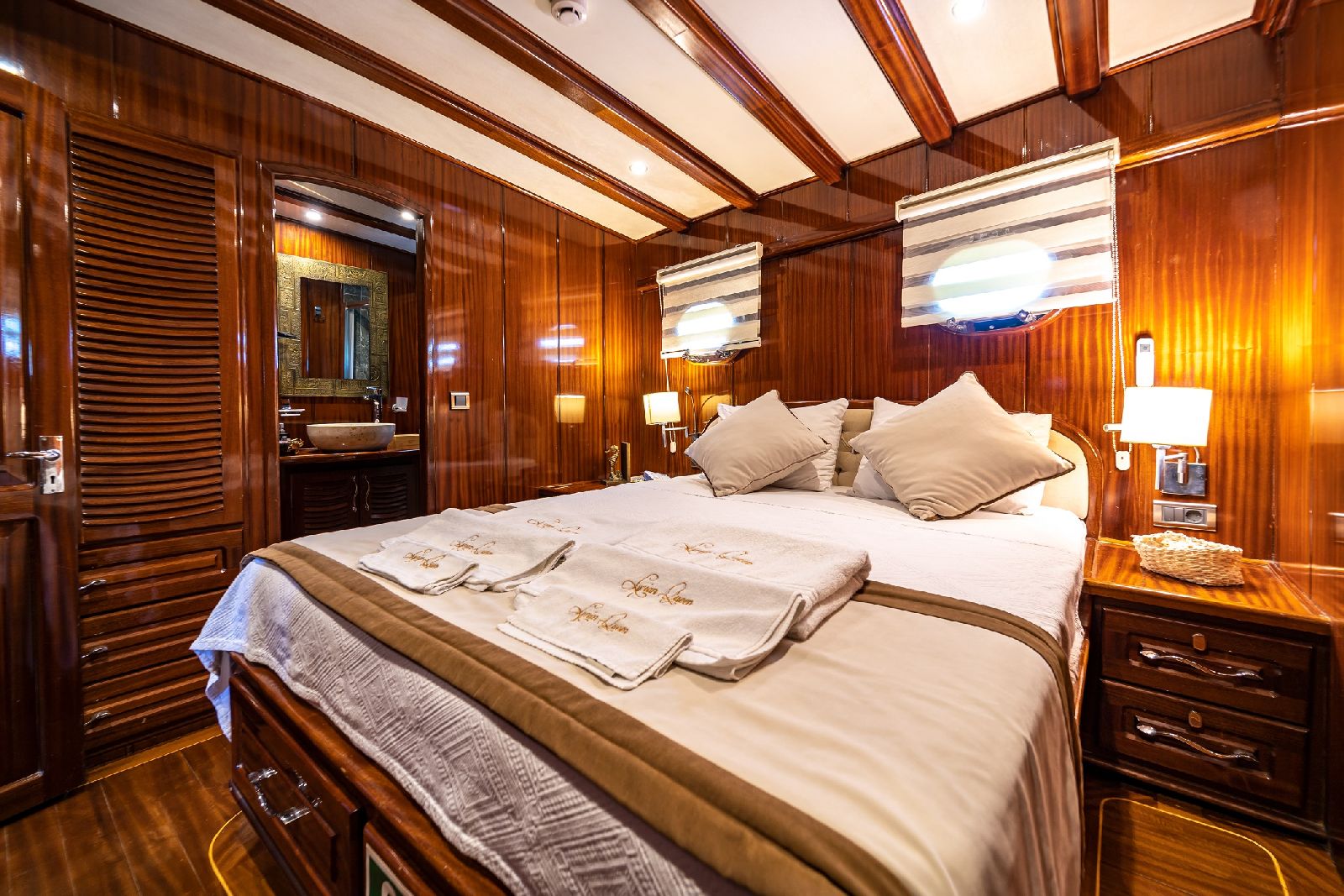 A comfortable double cabin on the Lycian Queen gulet in Turkey