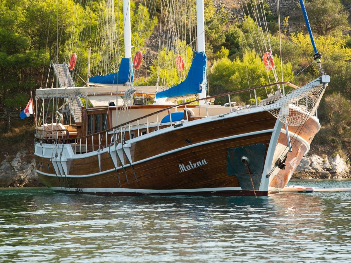 Front view of the luxury gulet Malena