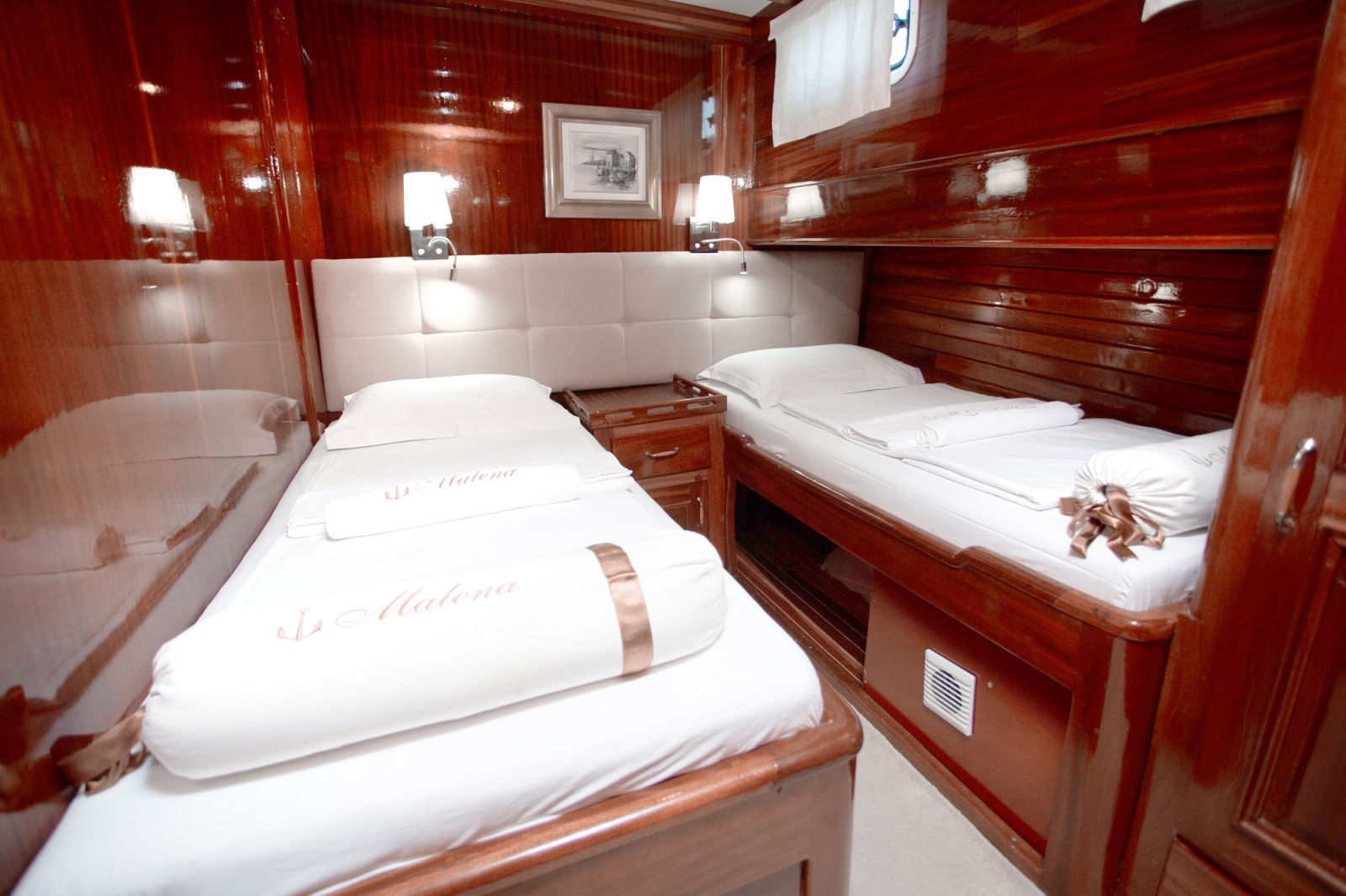 Twin cabin onboard the luxury gulet Malena