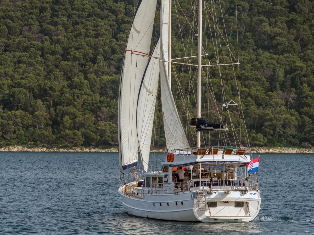 Exterior view of the luxury gulet Maske sailing along the Croatian coast