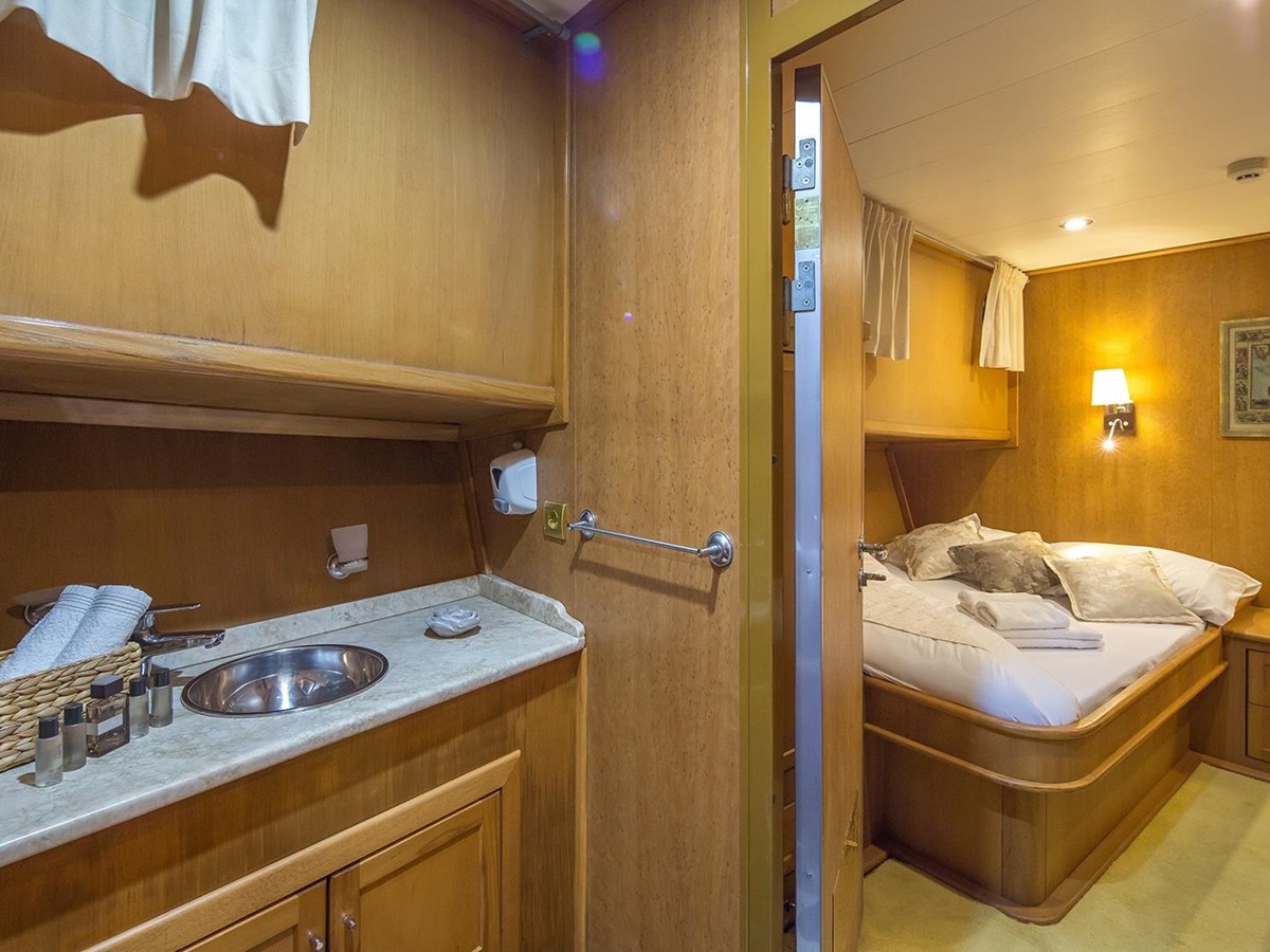 Double cabin on board Morning Star in Croatia