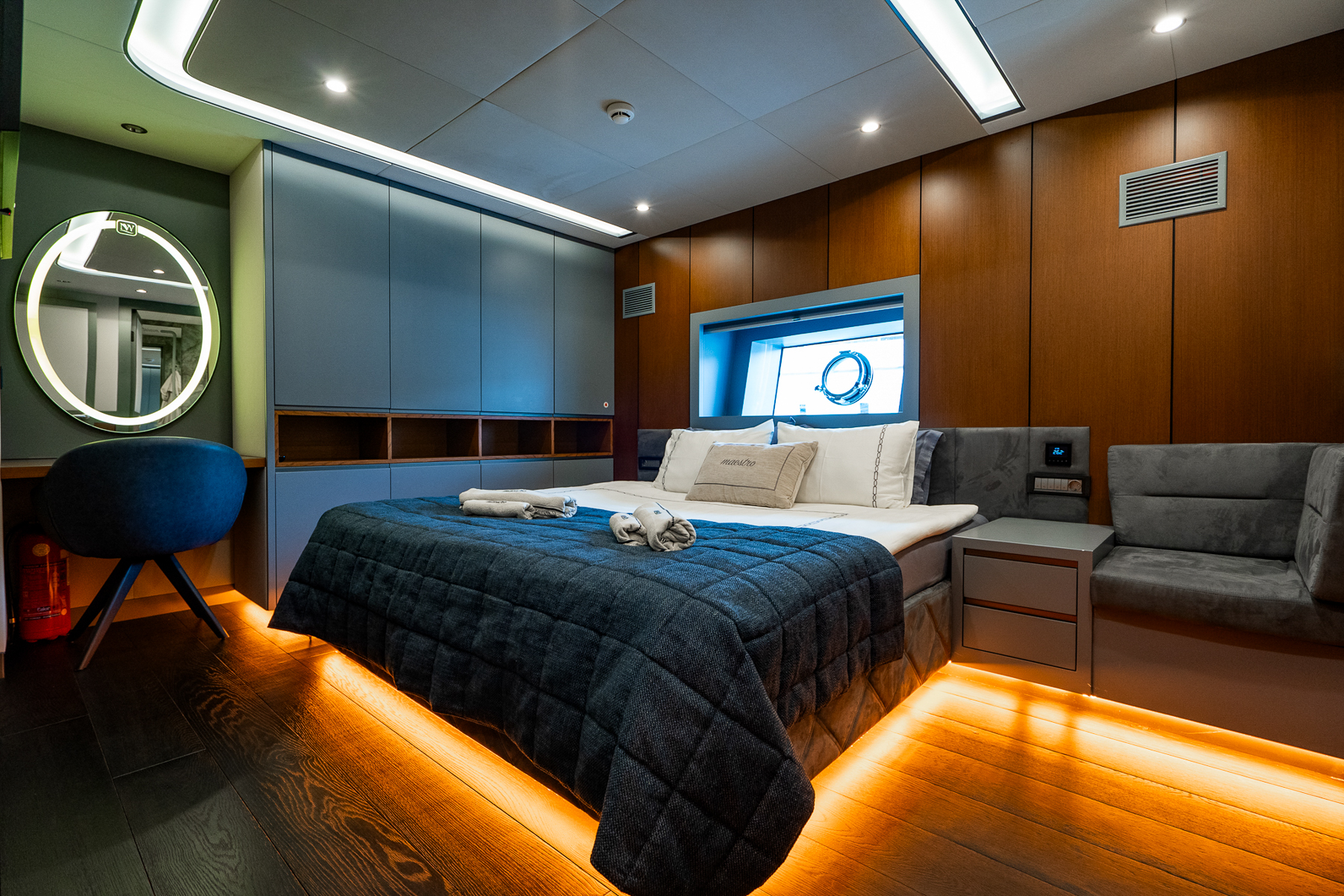 Double bed cabin onboard North Wind yacht in Turkey