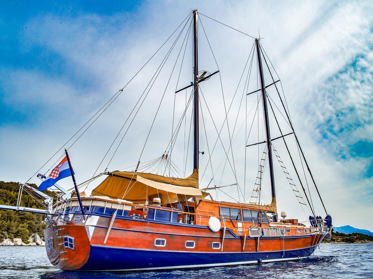 Exterior view of the Pacha luxury gulet in Croatia