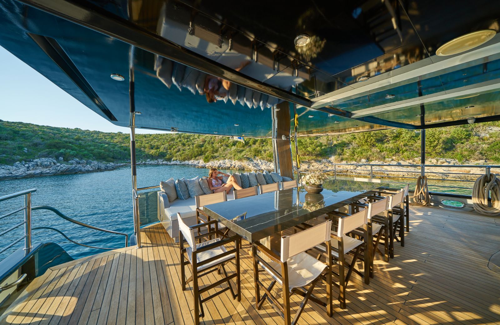 Alfresco dining table onboard the Rara Avis gulet in Croatia