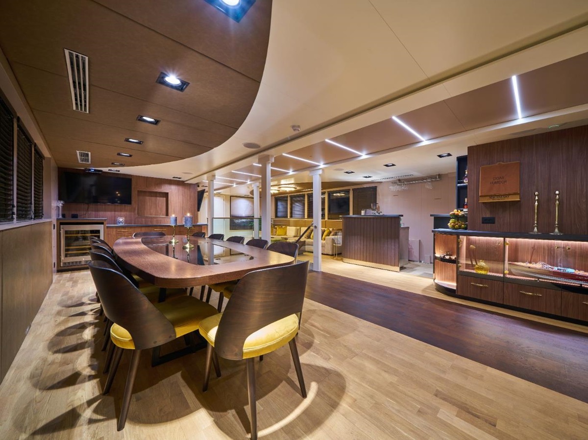 Indoor dining table onboard the Rara Avis gulet in Croatia