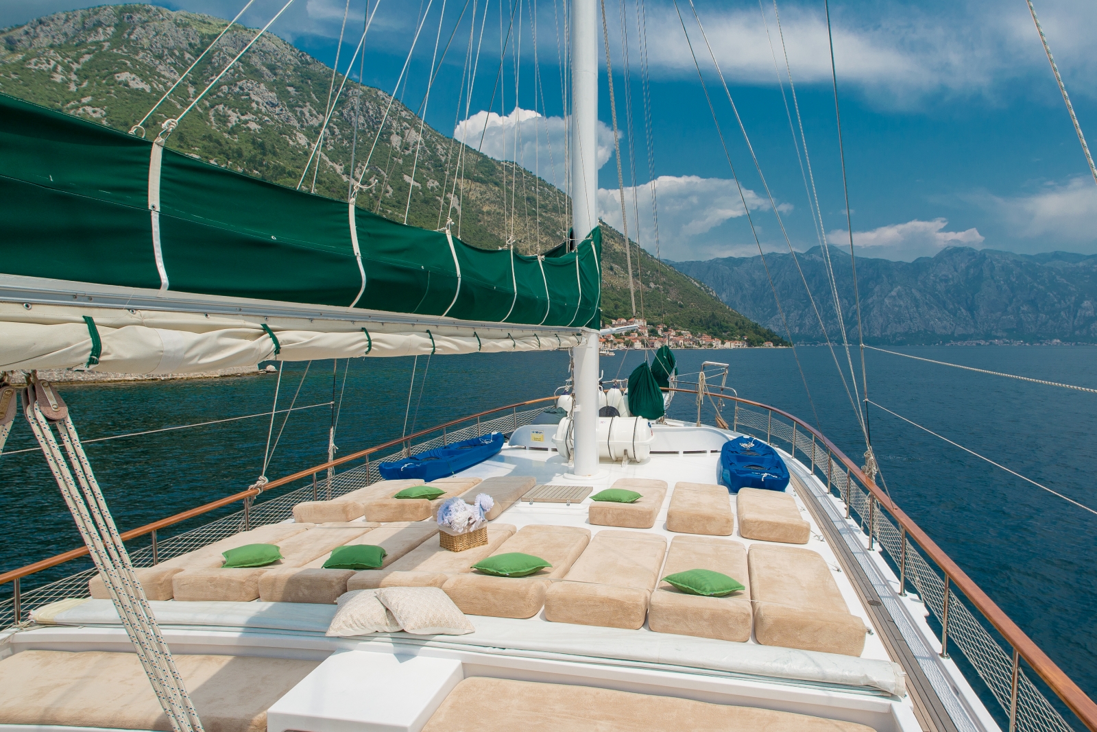 sundeck of luxury gulet Sadri Usta 1 with 14 sunloungers and two canoes