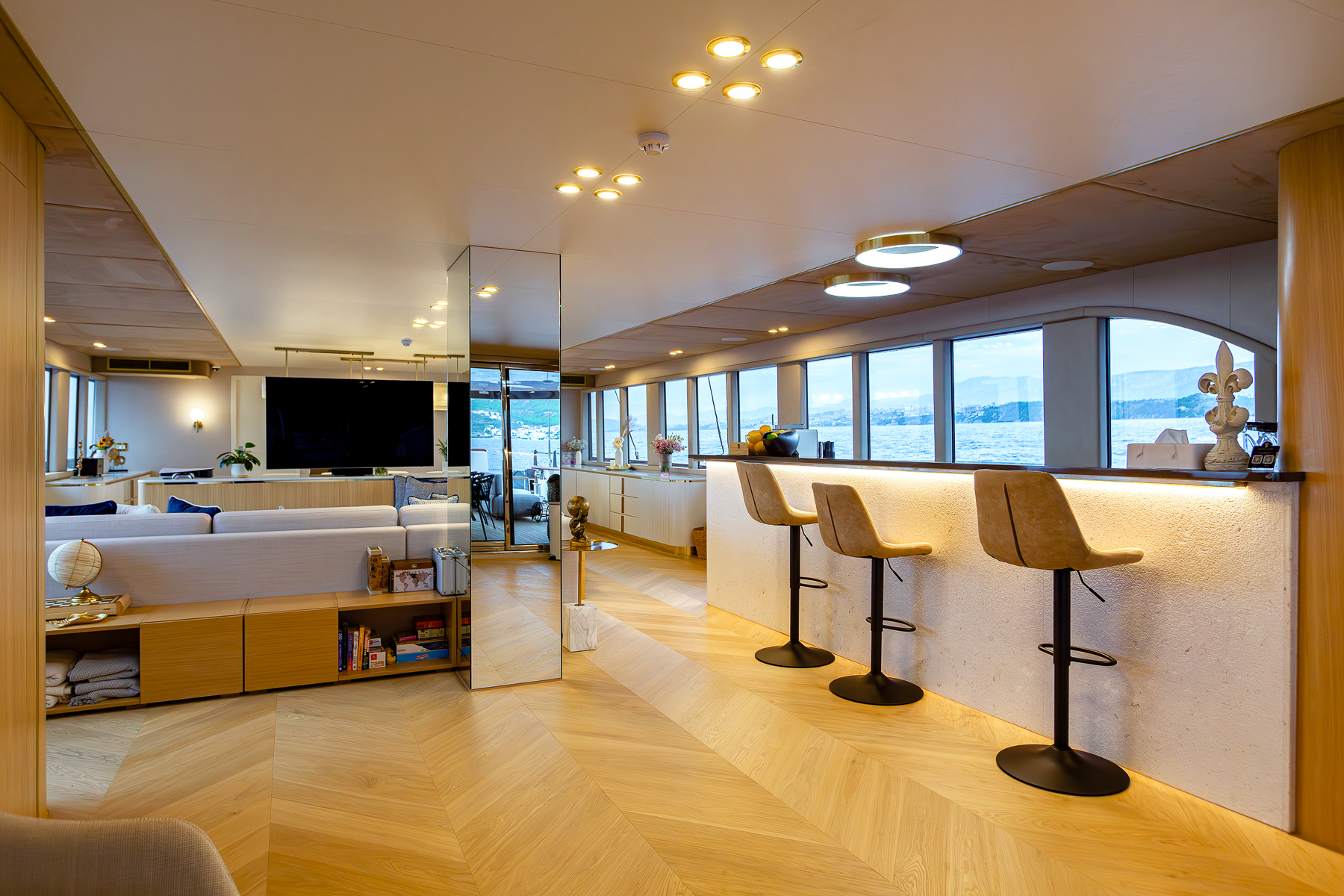 Saloon bar onboard the Scorpios luxury motor sailer in Croatia