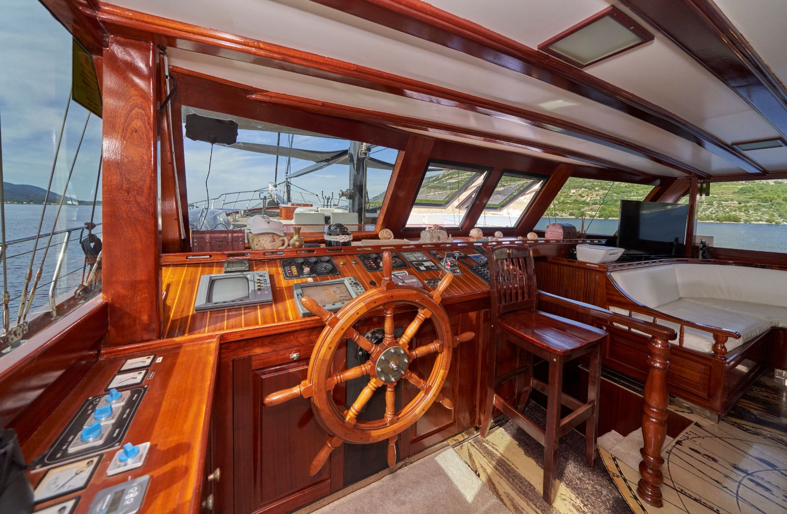 Helm onboard the Stella Maris gulet in Croatia