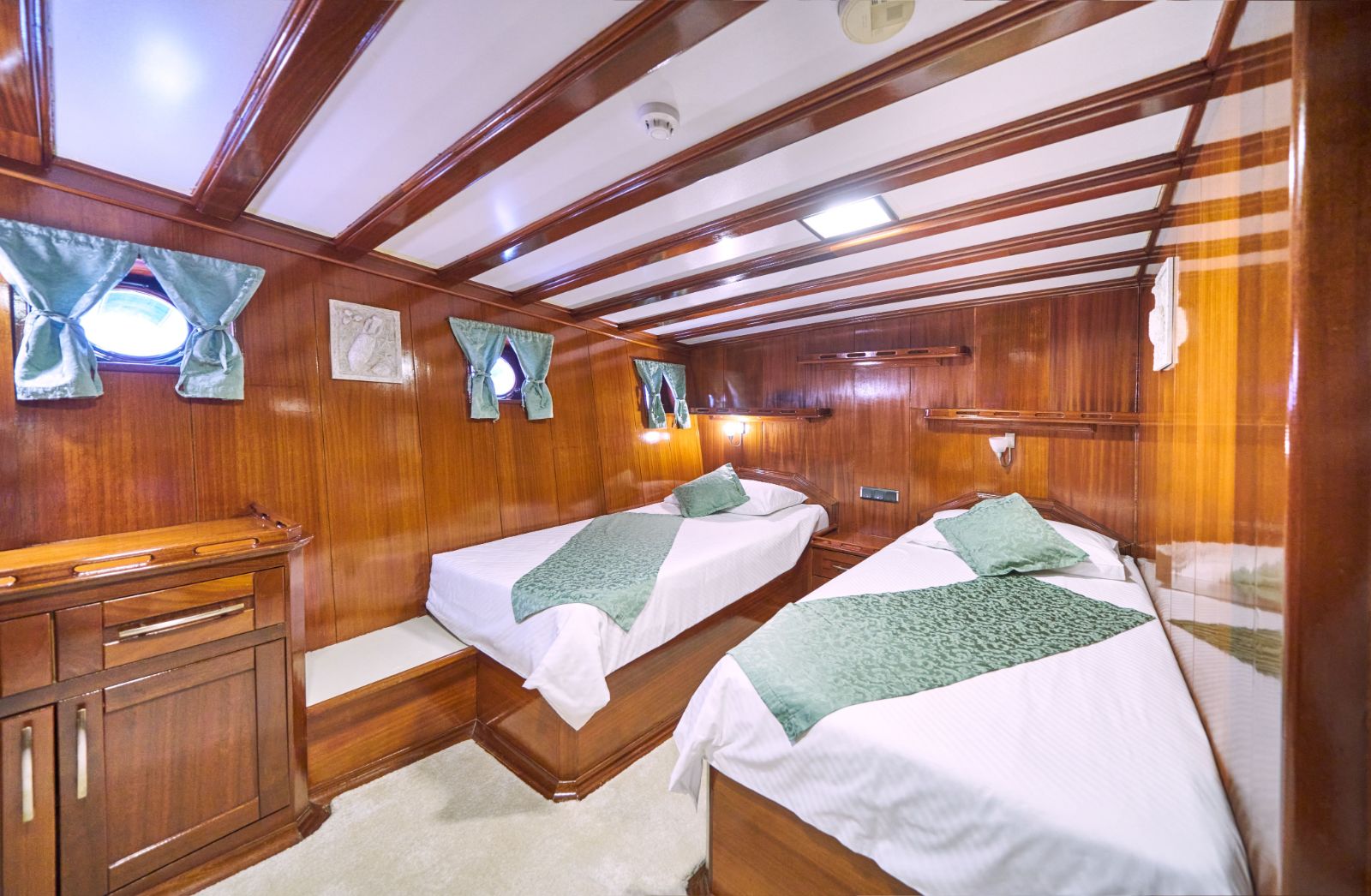 Twin room onboard the Stella Maris gulet in Croatia