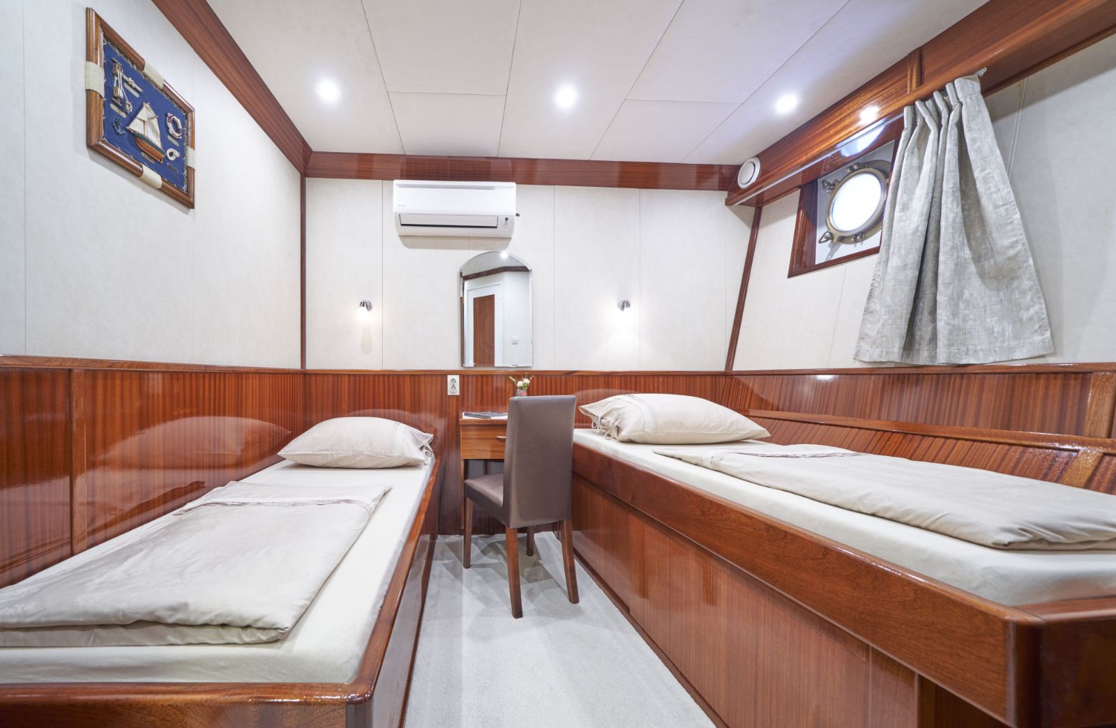 Twin cabin onboard the Tajna Mora gulet in Croatia